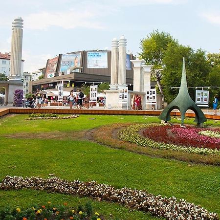 Festival And Congress Centre Appartment Varna Exterior foto